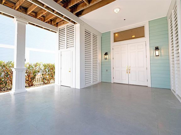 5th image of 11610 Beachside