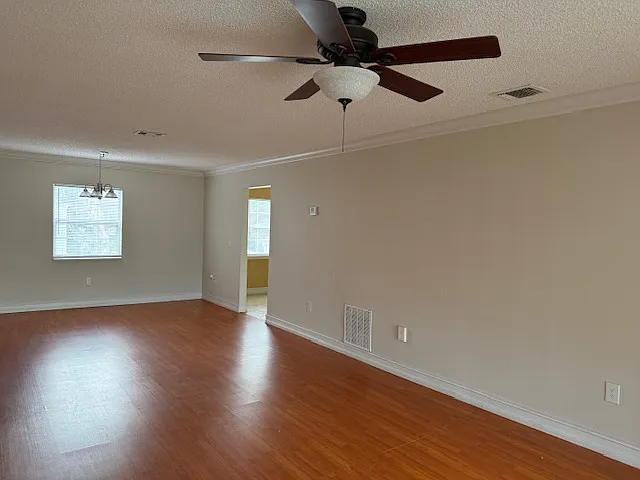 5304 Clubside Dr — Photo 1