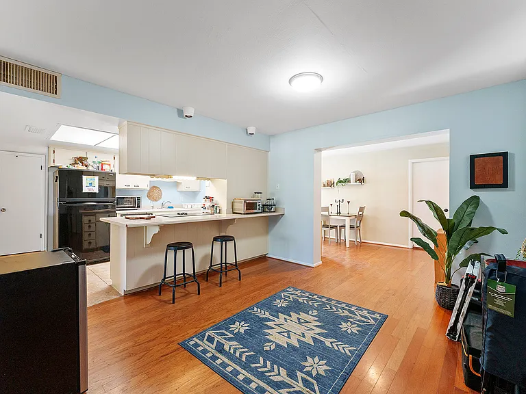 1155 E Geneva Dr #3 — Photo 4