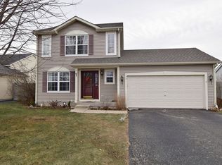 86 W Prairiefield Ave, Cortland, IL 60112