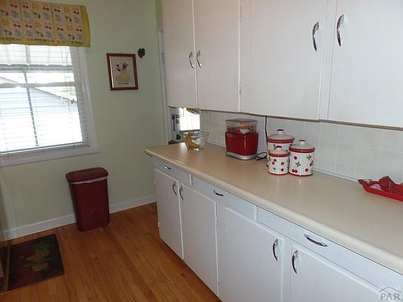5th image of 1518 E 9th St