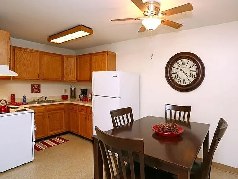 Kensington - Kitchen