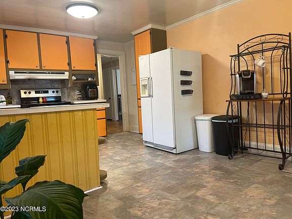 4th image of 1109 Cedar Lane