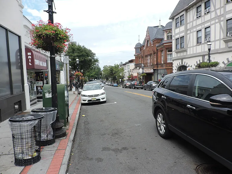Neperan Rd — Photo 16