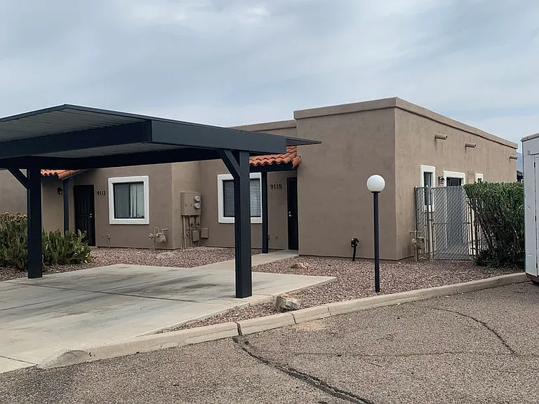 9115 E Esperanza Dr — Photo 1