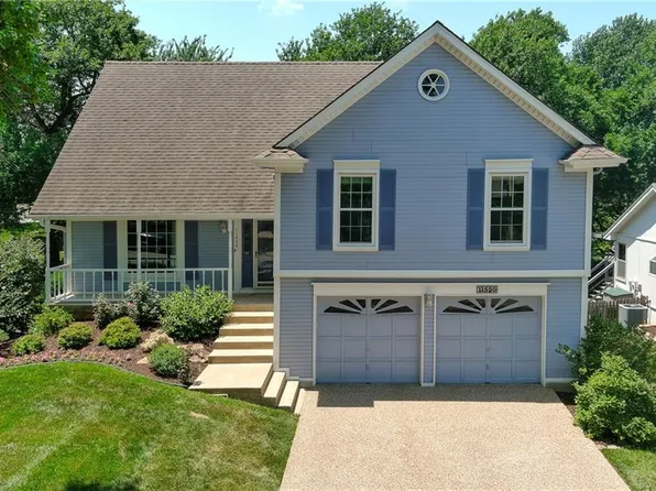 11520 Robinson St, Overland Park, KS 66210
