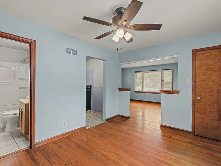 237 S Hartnett Ave — Photo 12