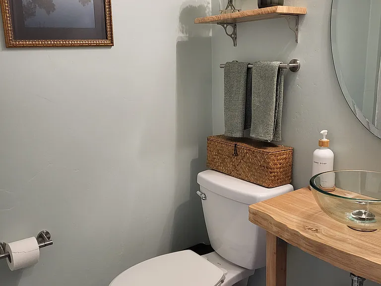 Shared 1/2 bath on main floor. (2 bathrooms available)