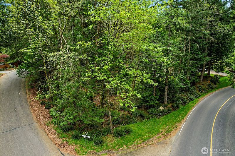 2nd image of 2 Indian Ridge Court