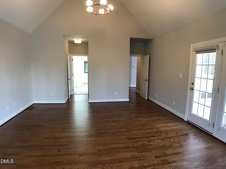 606 Preston Village Way — Photo 16