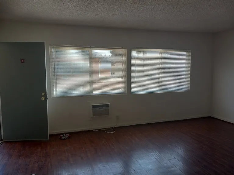 140 E Wakefield Ave #4 — Photo 11