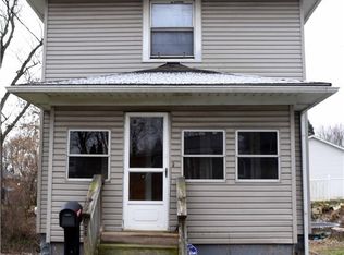 926 Raymond Ave, Barberton, OH 44203