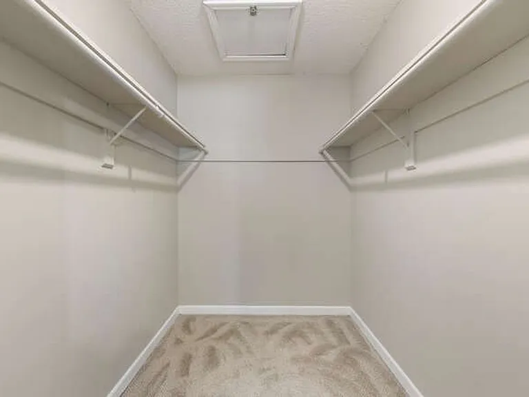 The Meadows Apartments — Photo 12