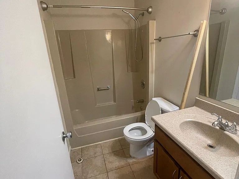 1151 Brockton Ct — Photo 10