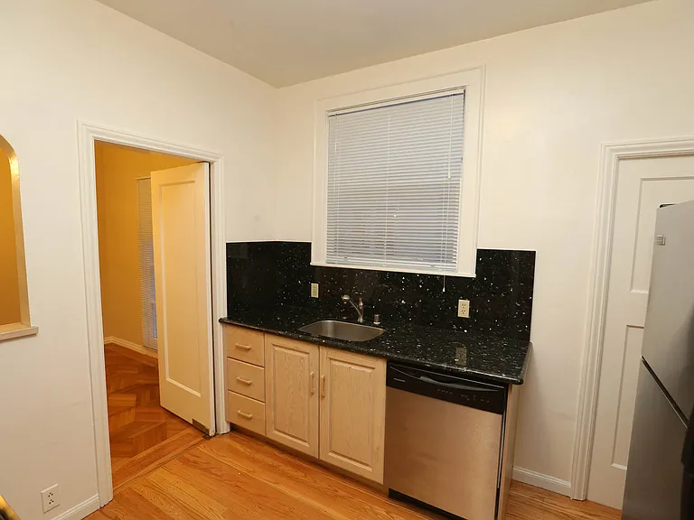 1701 N Point St #106 — Photo 10