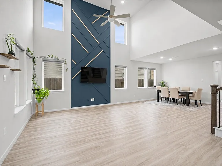 8442 Harrington Grove Trl — Photo 6