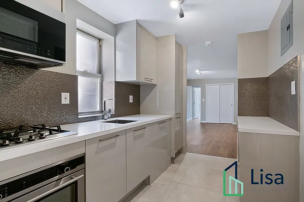 Rented by Lisa Management Inc | media 11