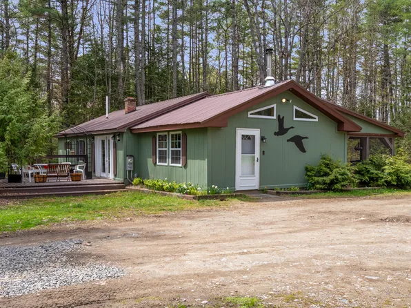 30 Horse Point Road, Belgrade, ME 04917