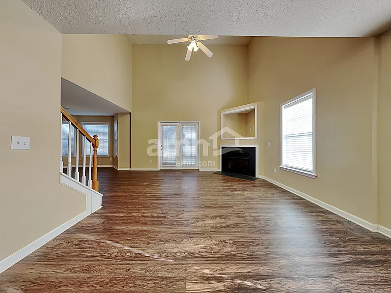1907 Wheatfield Ct — Photo 6