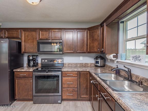 4th image of 550 Gentry Crossings Blvd