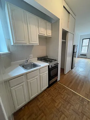 Rented by Compass | media 2