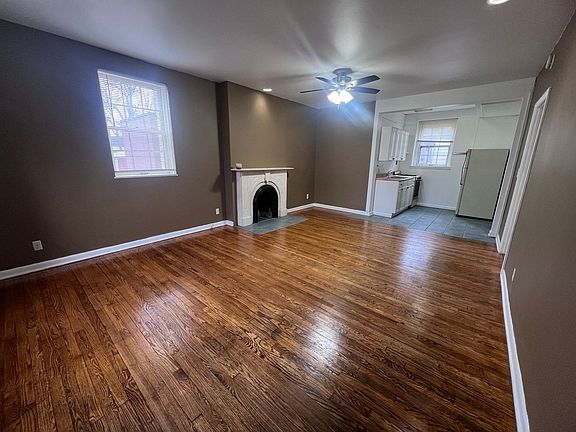 5th image of 15-19 College Ave NE