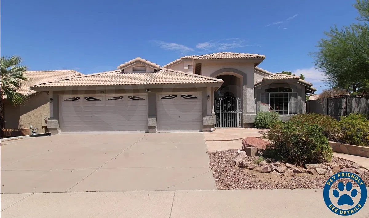 4 bed, 2.0 bath, 2240 sqft, $2,600 — Photo 1