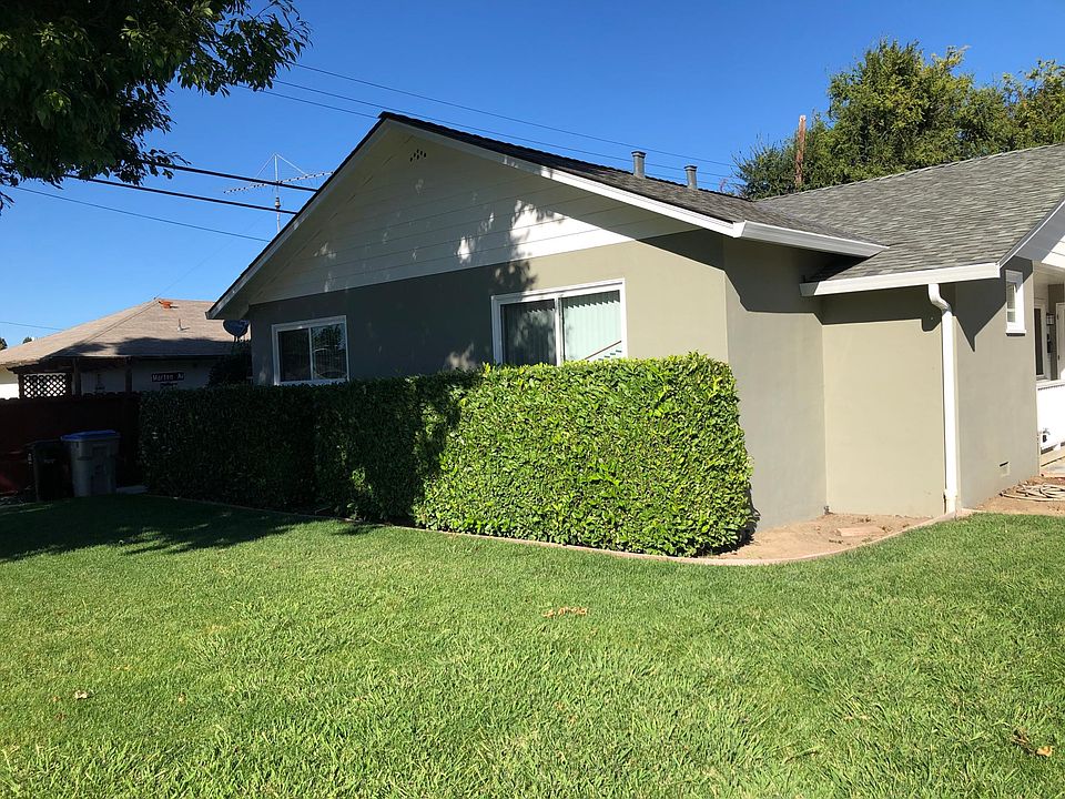 Front of duplex