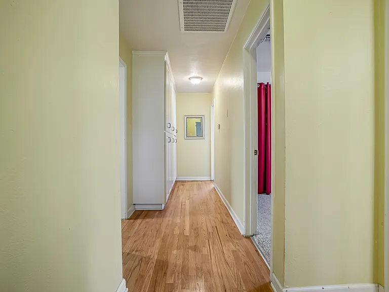 2545 Dewitt Ave — Photo 16