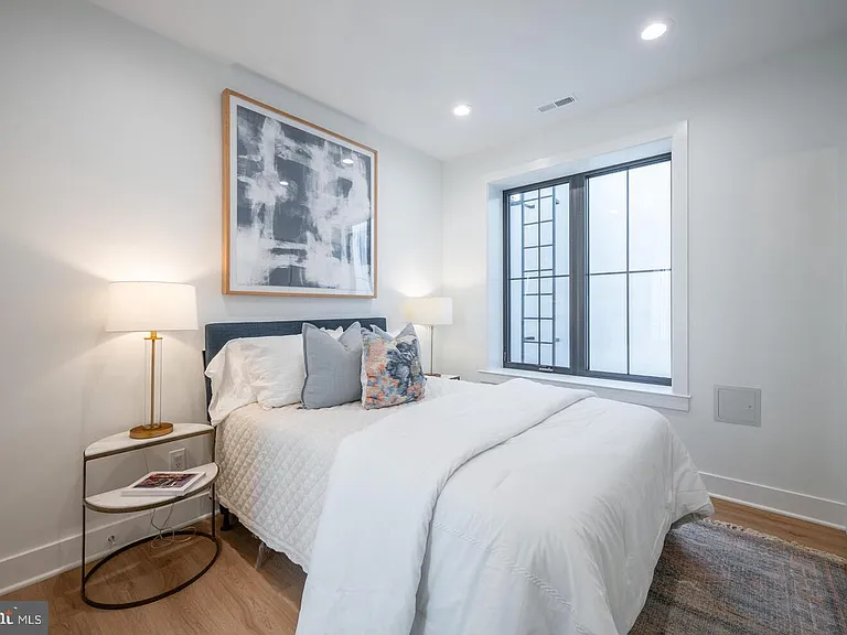 1228 Brentwood Rd NE #1 — Photo 14