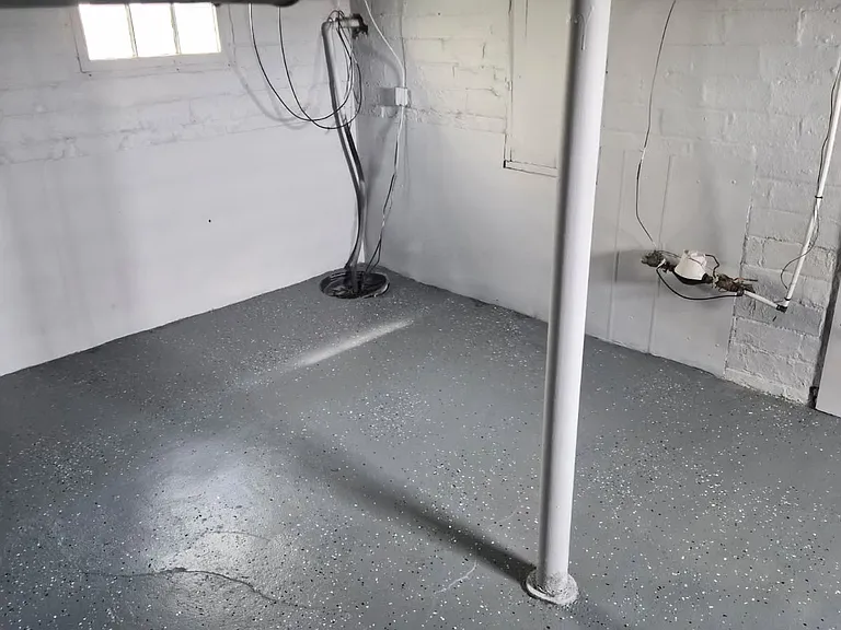 540 E Weber St — Photo 11