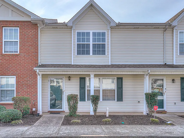 415 Arapaho Dr — Photo 9