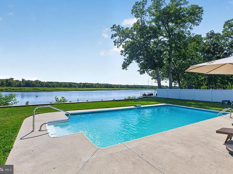 249 Club House Dr — Photo 29