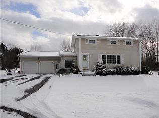 3826 Brayley Rd, Wilson, NY 14172