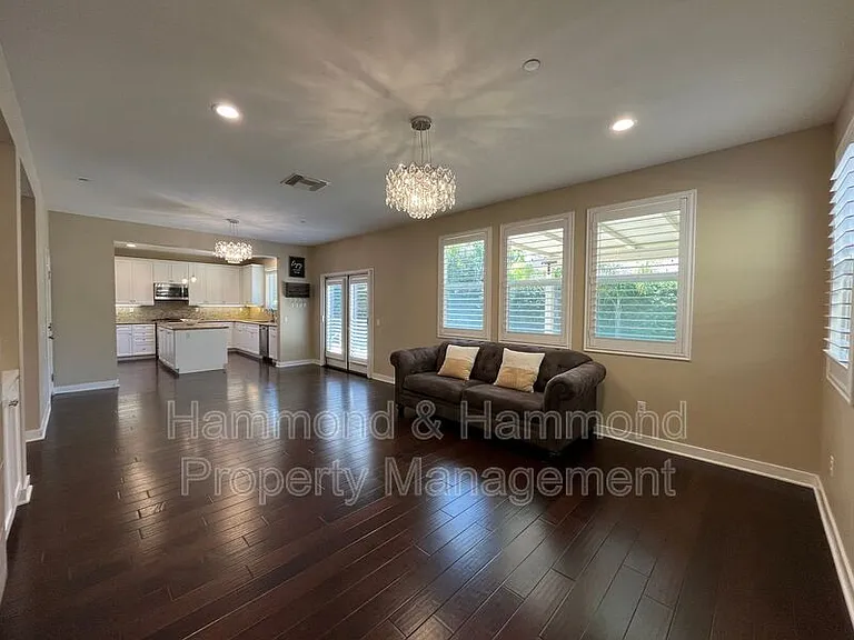 11395 Beechnut St — Photo 15