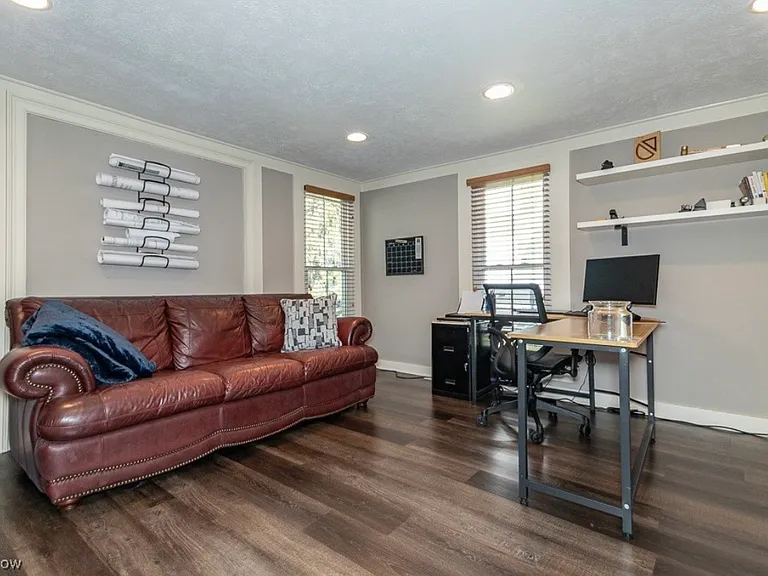 37848 Euclid Ave — Photo 3