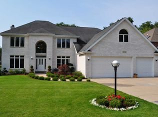 15W243 Concord St, Elmhurst, IL 60126