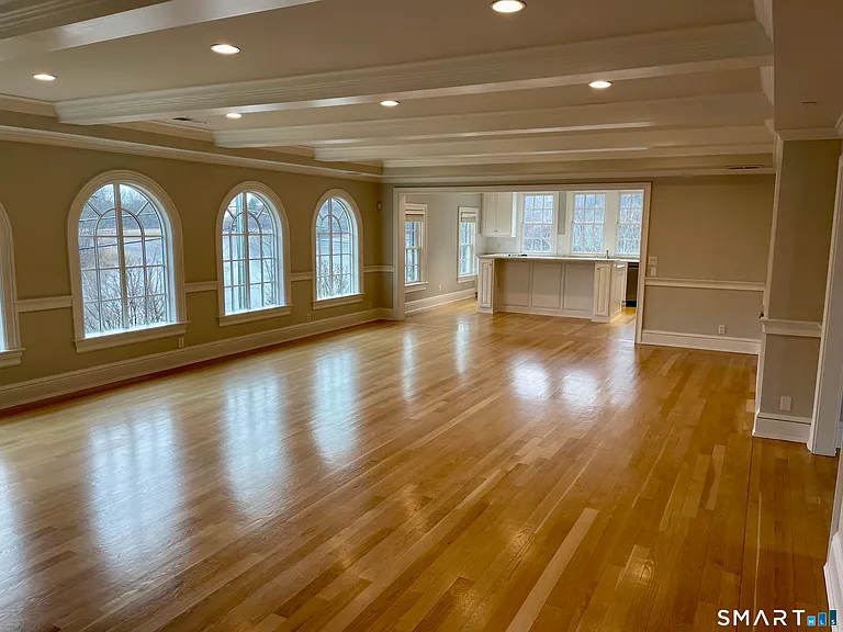 19 Deercliff Rd — Photo 5