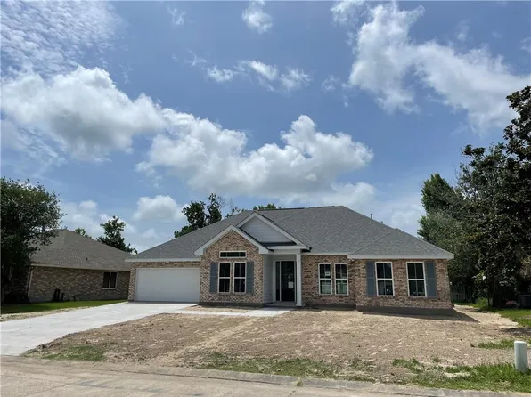 1804 Lake Michigan Dr, Harvey, LA 70058