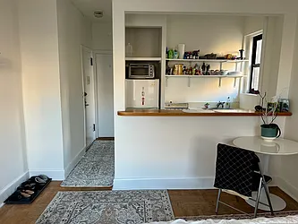 Rented by Ameralis Group Real Estate Inc