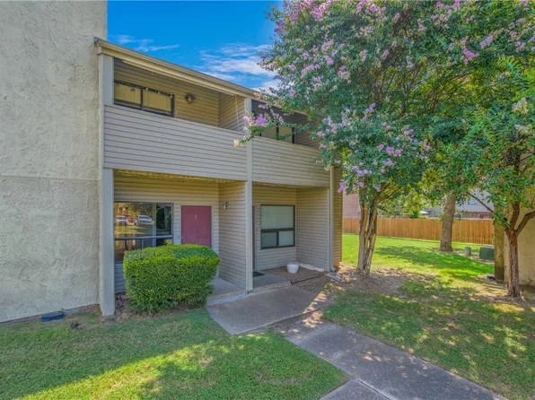 1902 Dartmouth St N #3, College Station, TX 77840