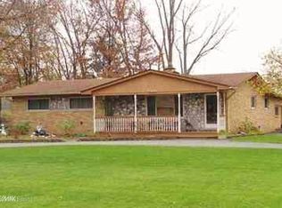 28432 Kingsberry St, Chesterfield, MI 48047