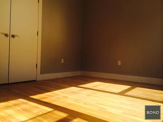 Rented by Bond New York | media 11