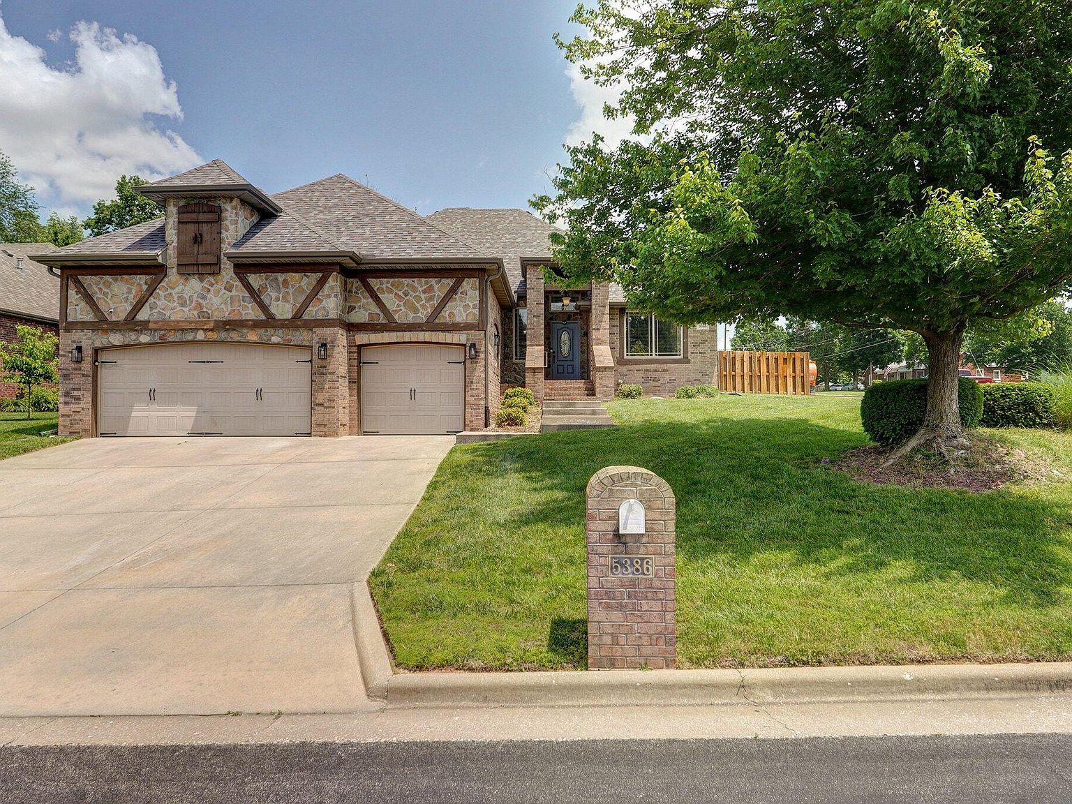 5386 S Fort Avenue, Springfield, MO 65810 | Zillow