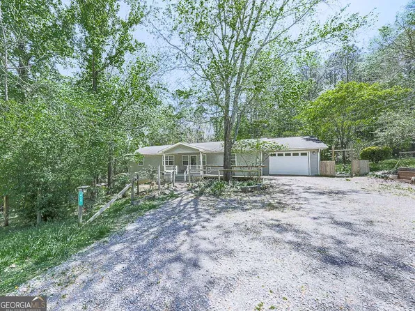 424 Shamrock Dr, Dalton, GA 30721