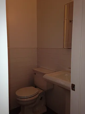 Rented by Roxann Realty LLC | media 18