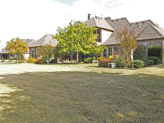 4th image of 126 Yorkshire Dr