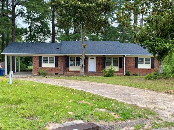 492 Tacoma Ct, Fayetteville, NC 28303