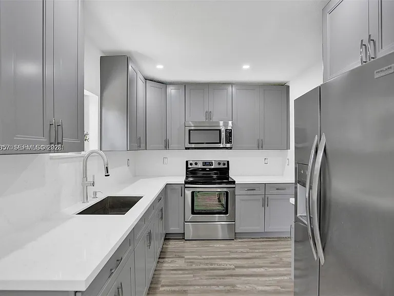 236 NW 42nd St — Photo 8