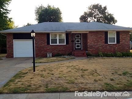 1st image of 626 Leslie Ave